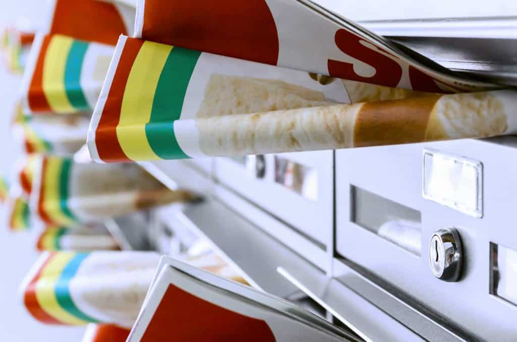 los repartidores de publicidad mueven infinidad de negocios